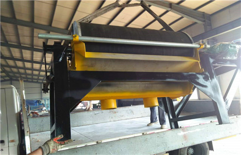 濕式滾筒磁選機，濕式滾筒磁選機迎來發(fā)展契機_工作原理_釩鈦鐵礦濕式滾筒磁選機迎來發(fā)展契機型號參數及磁場強度