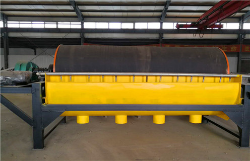 電磁磁選機,電磁磁選機需要不斷的完善才能成為行業佼佼者_鐵礦選礦電磁磁選機需要不斷的完善才能成為行業佼佼者磁場一般為多少_磁塊如何排列 電磁磁選機,電磁磁選機需要不斷的完善才能成為行業佼佼者_鐵礦選礦電磁磁選機需要不斷的完善才能成為行業佼佼者磁場一般為多少_磁塊如何排列